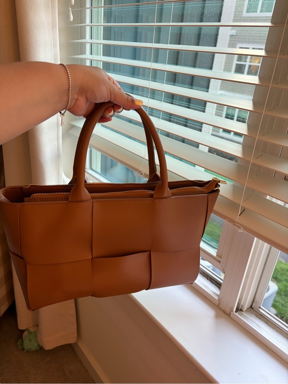Stella Bianca Tote Bag - includes crossbody strap